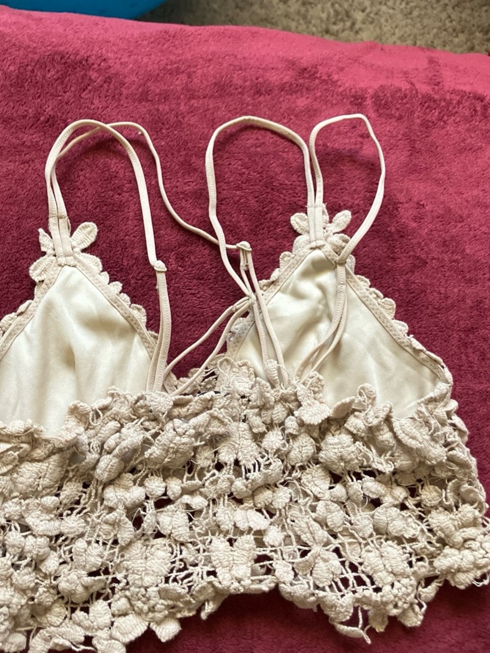 HYFVE Cream Crochet Floral Lace Crop Top - Picture 2 of 2